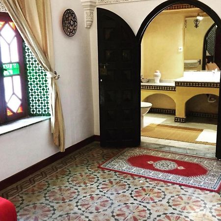 Riad A La Belle Etoile Salé Buitenkant foto