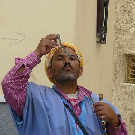 Riad A La Belle Etoile Salé Buitenkant foto