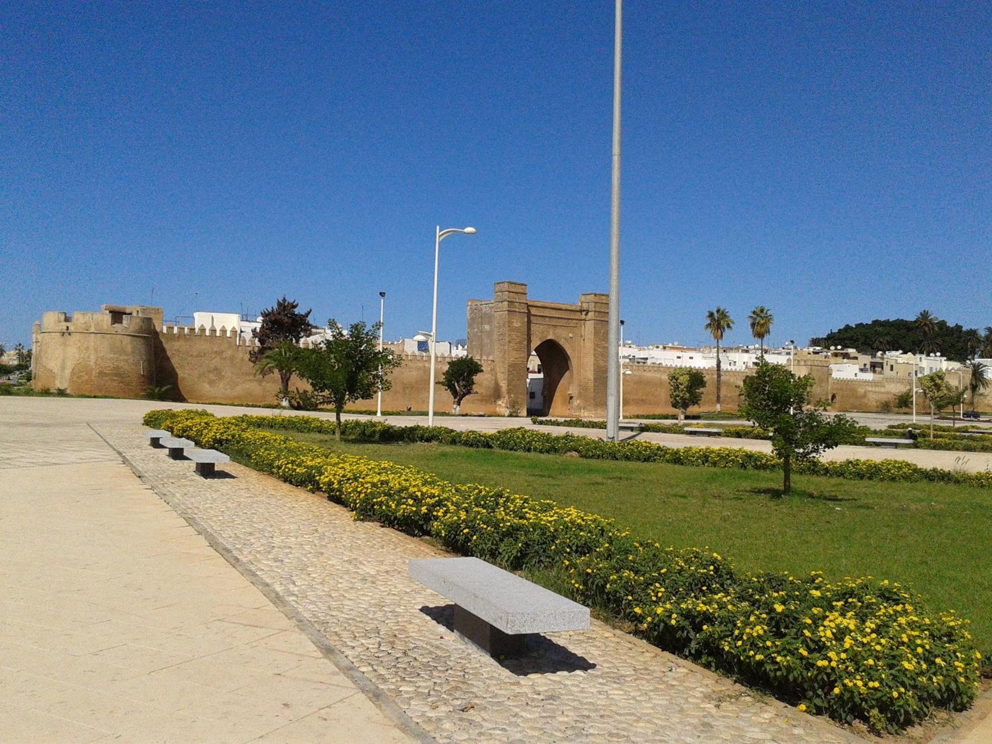 Riad A La Belle Etoile Salé Buitenkant foto